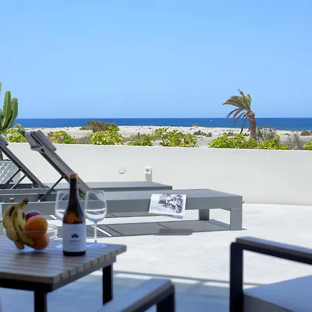 Kokomo Beachfront *