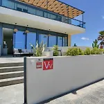 아파트 Kokomo Beachfront